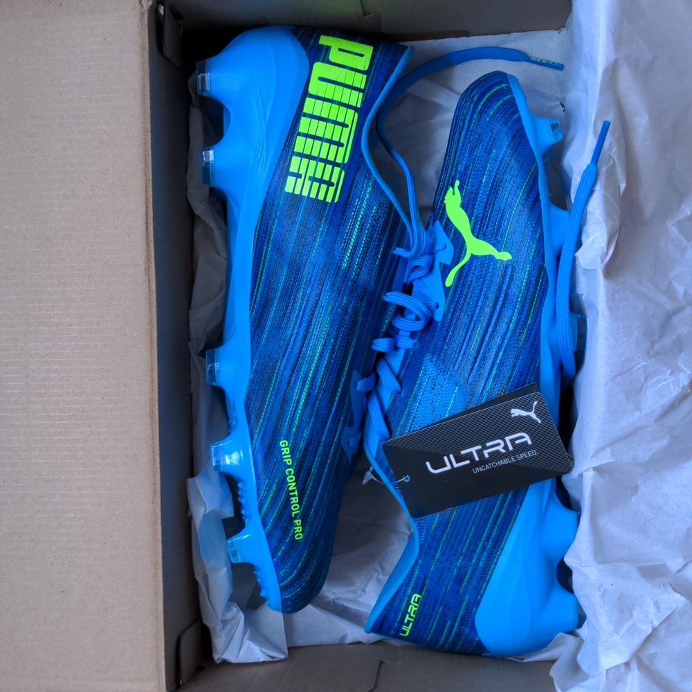 Puma Ultra 2.2 Soccer Cleats